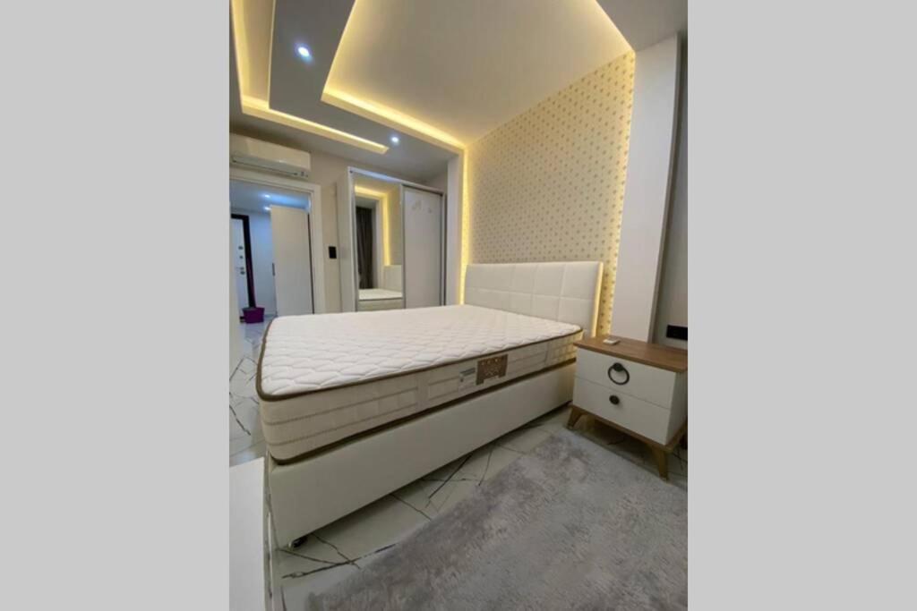 1+1 New Cozy In The Center Of Alanya. Apartment *